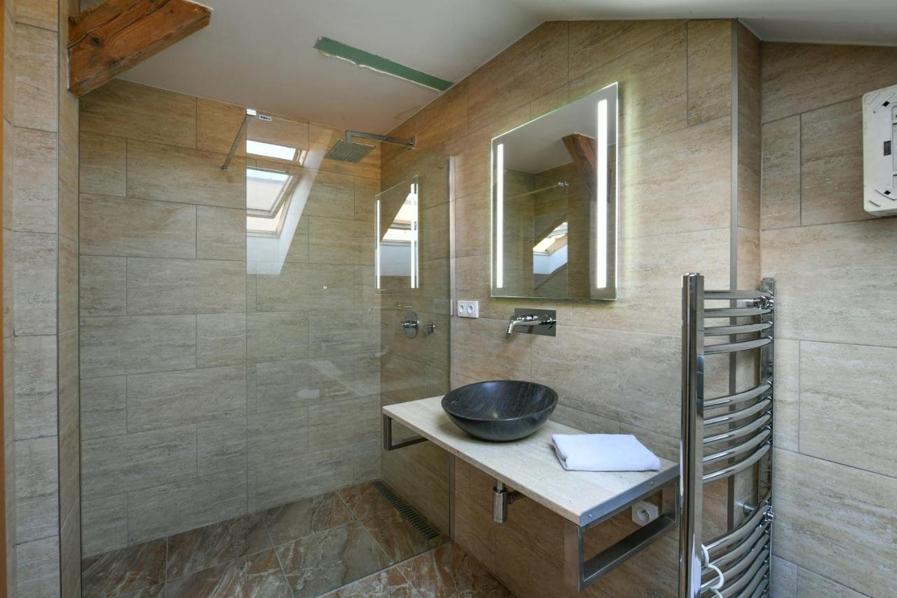 Amazing Charles Bridge Apartment براغ المظهر الخارجي الصورة