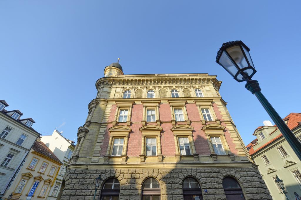 Amazing Charles Bridge Apartment براغ المظهر الخارجي الصورة