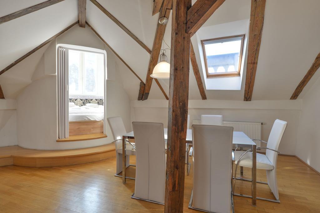 Amazing Charles Bridge Apartment براغ المظهر الخارجي الصورة